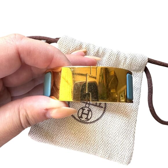HERMES Clic Clac H Bracelet Light Blue/Gold w Dustbag - Picture 4 of 4
